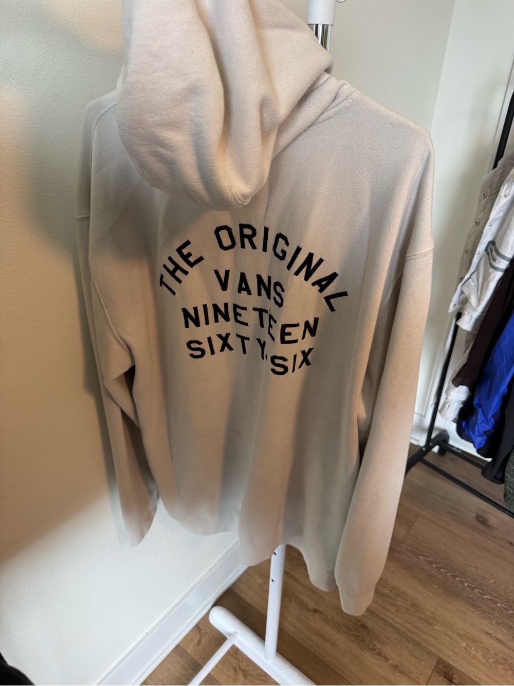 Cream-colored Vans hoodie "THE ORIGINAL VANS NINETEEN SIXTY SIX" size XXL